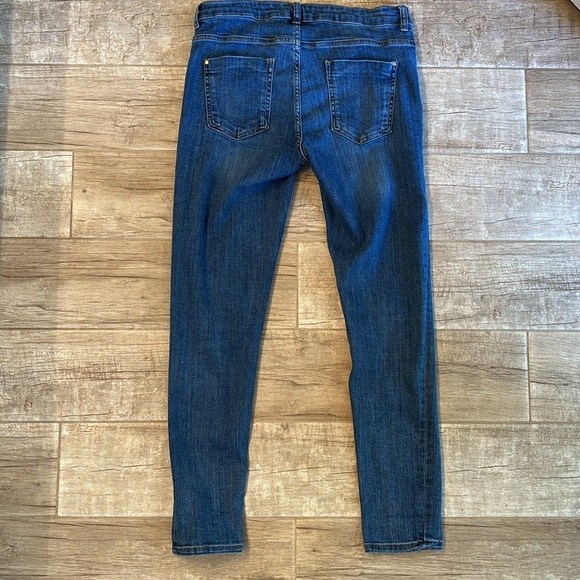 Zara Classic Blue Denim straight leg jeans - Picture 4 of 5